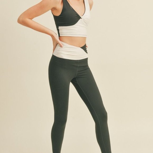 Jaclyn Color Block Front-Twist Top + Legging Set - Picture 8 of 11